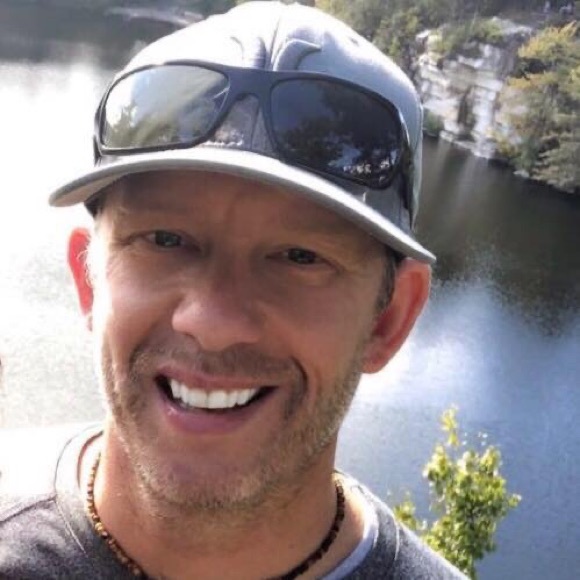 Meet your Posher, Michael - Picture 1 of 4